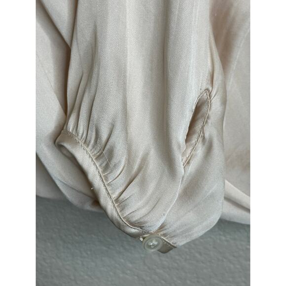 Banana Republic Cream Surplice V-Neck Blouse Long Sleeve Party Going Out XS - Picture 4 of 9